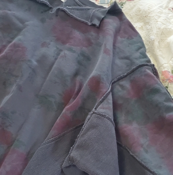 We The Free With The Band Cabbage Rose Sweatshirt Size Small - Picture 6 of 9